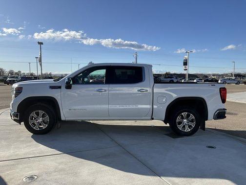 2023 GMC Sierra 1500 SLT