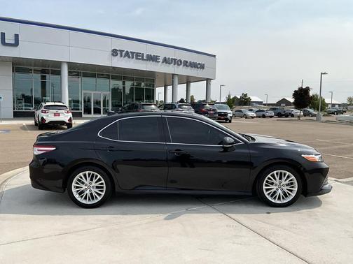 2020 Toyota Camry XLE
