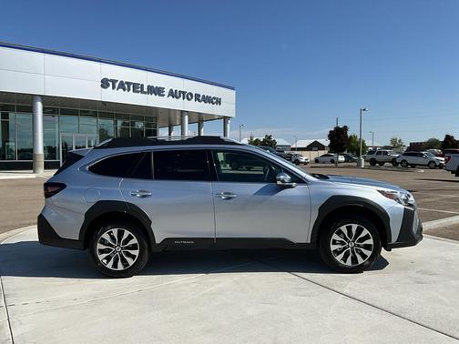 2025 Subaru Outback Touring XT