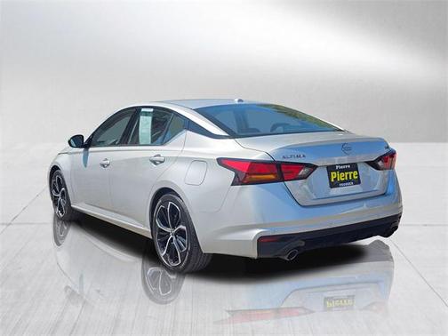 2024 Nissan Altima SR FWD