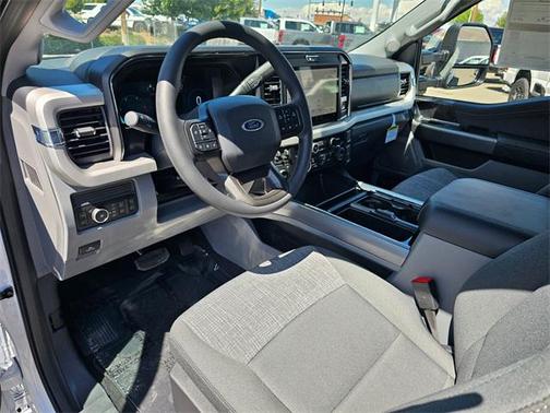 2025 Ford F-250 XLT
