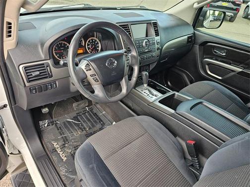 2015 Nissan Armada SV