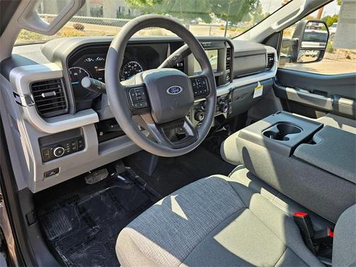 2025 Ford F-350 XLT