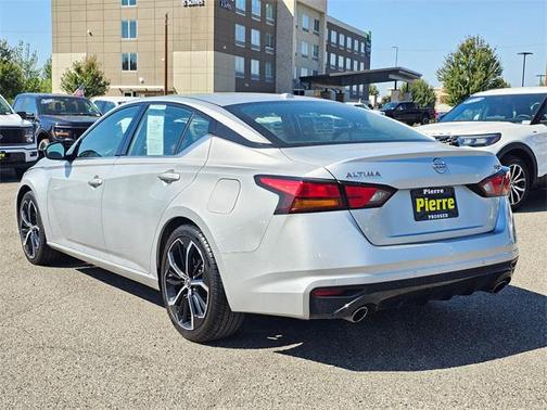 2023 Nissan Altima SR FWD