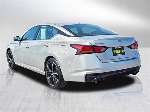 2023 Nissan Altima SR FWD