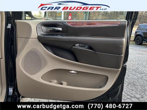 2012 Chrysler Town & Country Limited