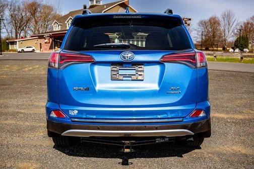 2018 Toyota RAV4 Hybrid XLE