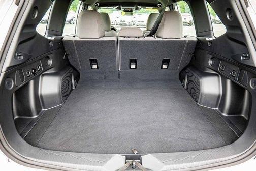 2025 Subaru Forester Base