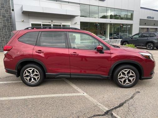2022 Subaru Forester Premium