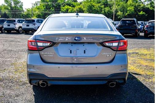 2022 Subaru Legacy Limited XT