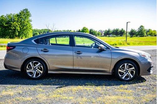 2022 Subaru Legacy Limited XT