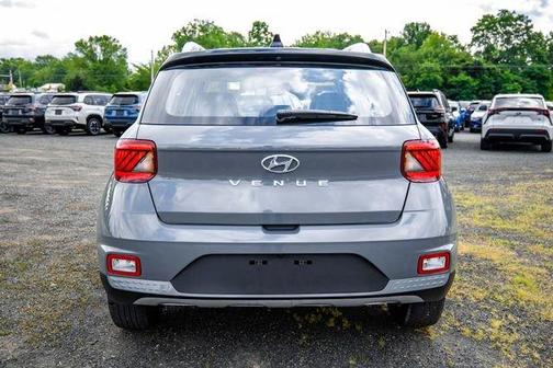 2022 Hyundai VENUE Limited