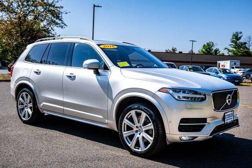 2018 Volvo XC90 T6 Momentum