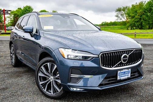 2022 Volvo XC60 B5 Momentum