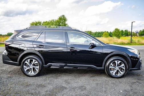 2022 Subaru Outback Touring XT