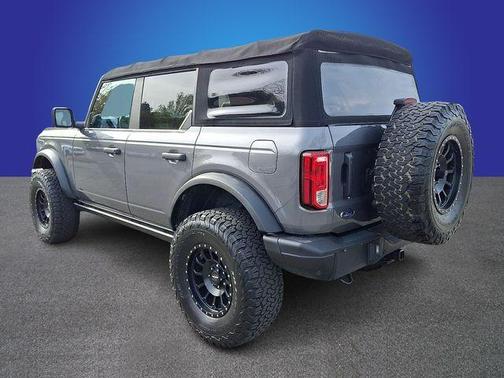 Gray Metallic 2021 Ford Bronco Black Diamond