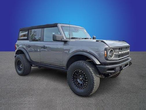 Gray Metallic 2021 Ford Bronco Black Diamond
