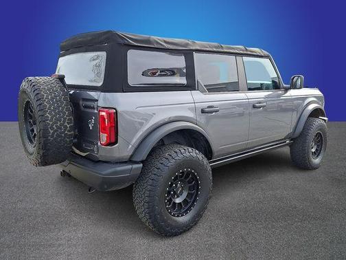 Gray Metallic 2021 Ford Bronco Black Diamond