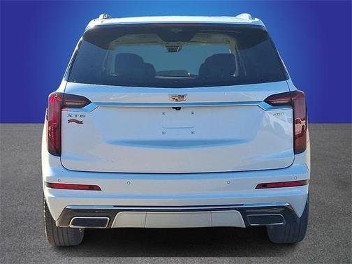 2024 Cadillac XT6 Premium Luxury FWD