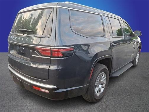 2024 Jeep Wagoneer Base