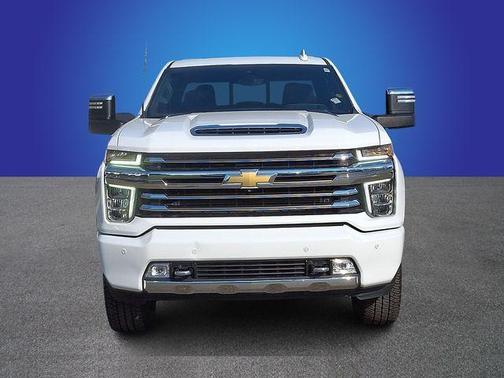 Summit White 2022 Chevrolet Silverado 2500 High Country