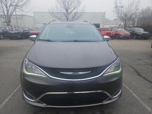 2020 Chrysler Pacifica Limited