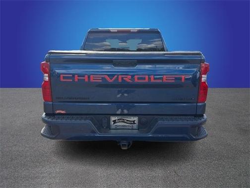 2022 Chevrolet Silverado 1500 Custom