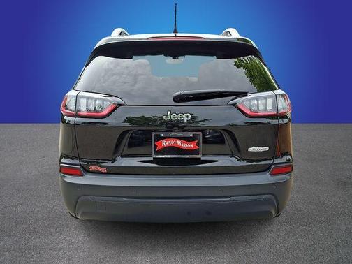 Diamond Black 2019 Jeep Cherokee Latitude Plus