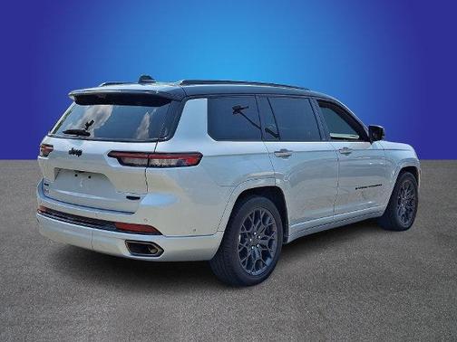 Silver 2025 Jeep Grand Cherokee L Summit