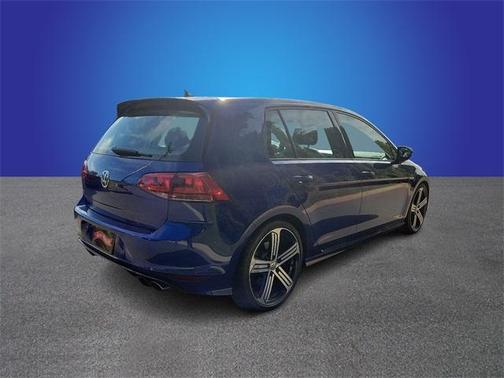 2016 Volkswagen Golf R 4-Door