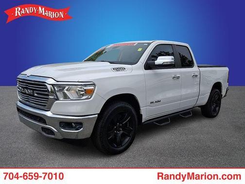 Bright White Clearcoat 2019 RAM 1500 Big Horn