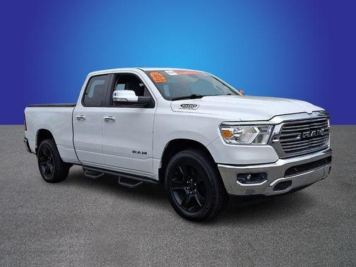 Bright White Clearcoat 2019 RAM 1500 Big Horn