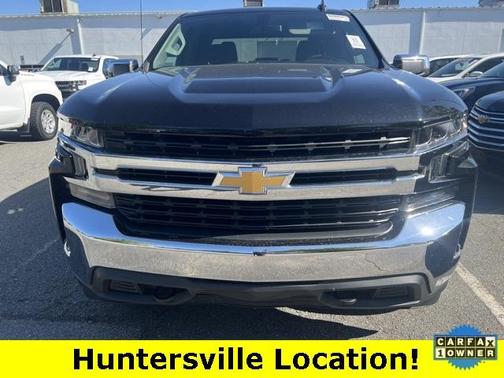 Photo 2 of 15 of 2020 Chevrolet Silverado 1500 LT