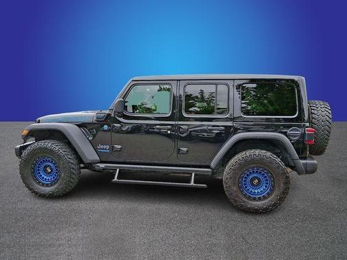 Black Clearcoat 2022 Jeep Wrangler Unlimited 4xe Rubicon