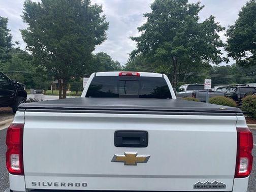 Pearl 2017 Chevrolet Silverado 1500 High Country