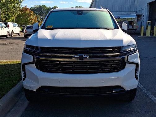 Summit White 2022 Chevrolet Tahoe RST