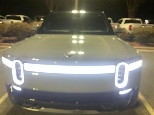 2023 Rivian R1S Adventure Quad Motor Large Pack