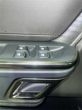 2023 Rivian R1S Adventure Quad Motor Large Pack