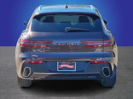 2022 Genesis GV70 2.5T