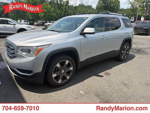 Quicksilver Metallic 2017 GMC Acadia SLT-2