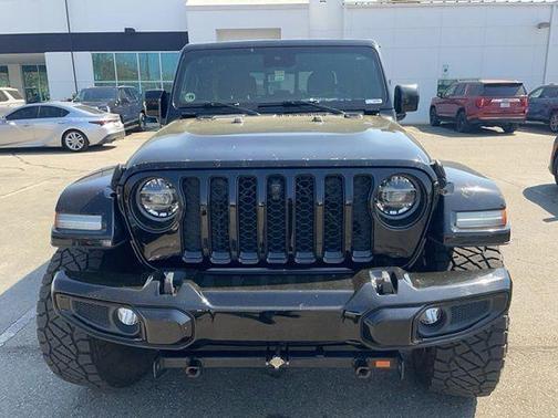 Black Clearcoat 2021 Jeep Gladiator Overland