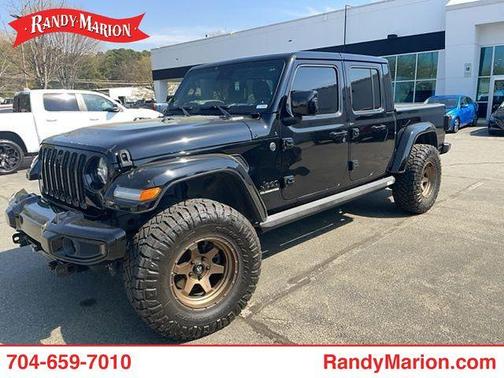 Black Clearcoat 2021 Jeep Gladiator Overland
