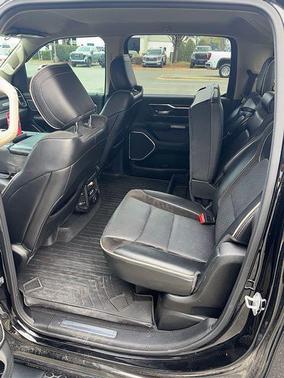 Diamond Black 2019 RAM 1500 Laramie