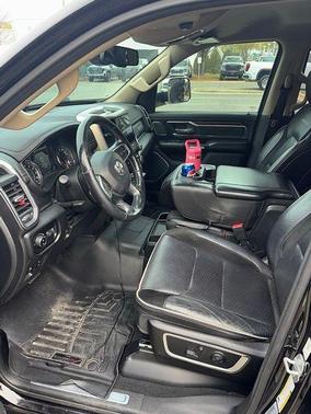 Diamond Black 2019 RAM 1500 Laramie