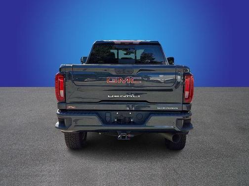 Hunter Green 2022 GMC Sierra 3500 Denali