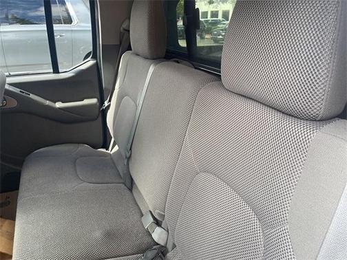 2017 Nissan Frontier SV