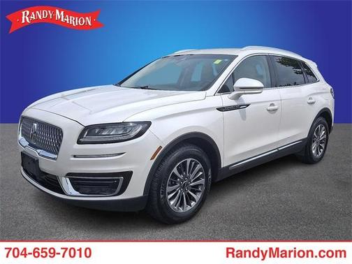 2019 Lincoln Nautilus Select