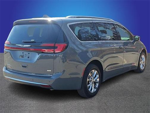 2021 Chrysler Pacifica Touring-L