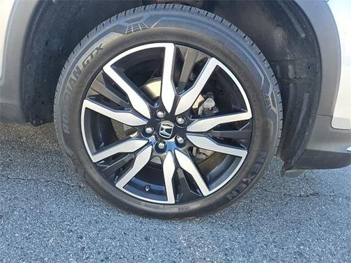 2021 Honda Pilot Touring 7-Passenger