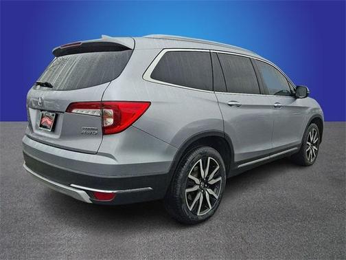 2021 Honda Pilot Touring 7-Passenger